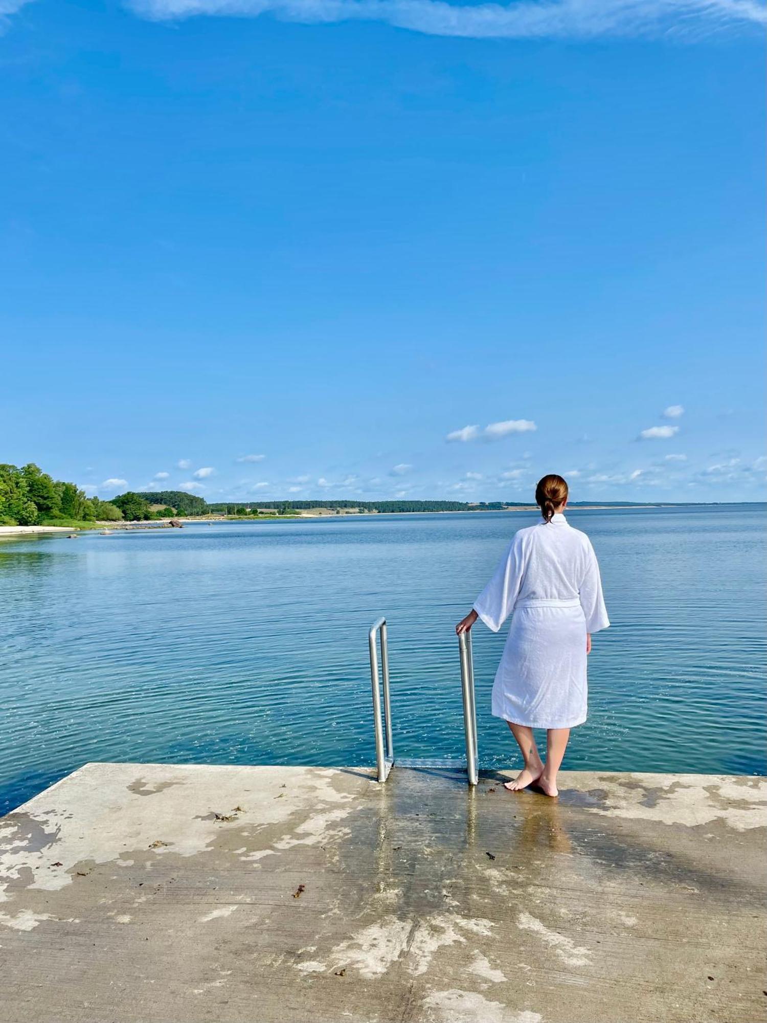Kivikstrand Badhotell Εξωτερικό φωτογραφία